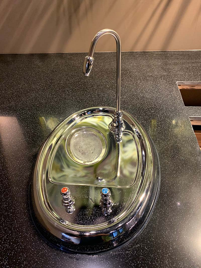 BO-8152 尊貴銀飲水台(冷/熱)水盤式飲水機藍海淨水